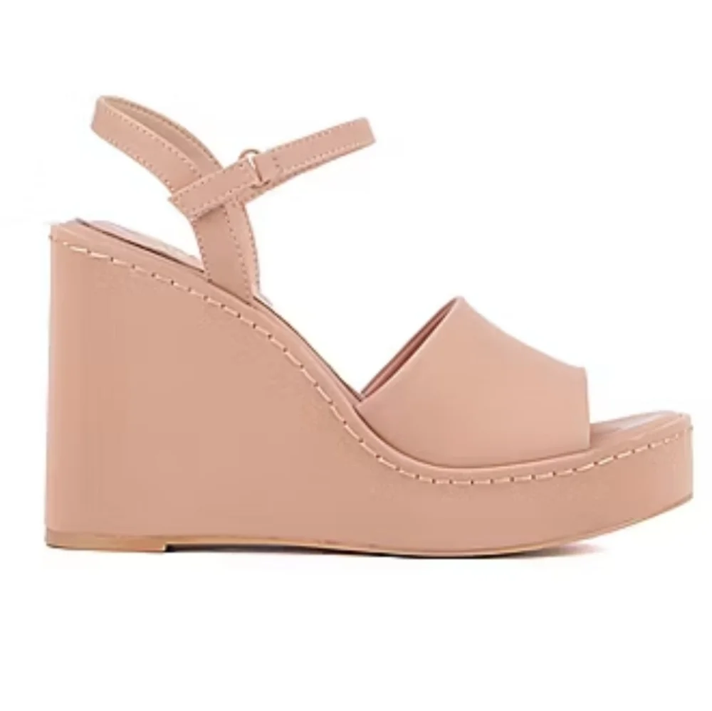 Olivia Miller Women's Size 9 Wedge Sandals Shoes Magnetic Tan
